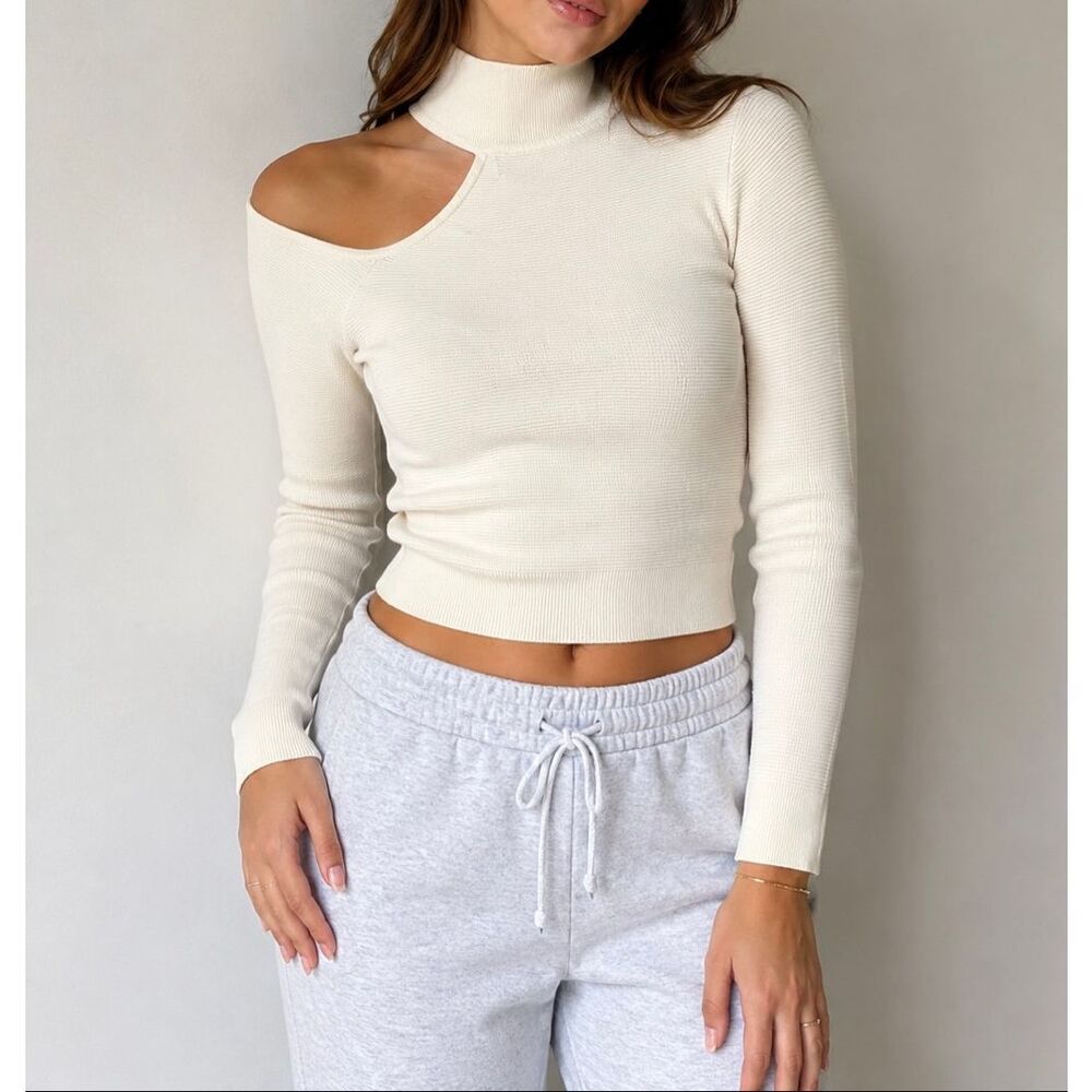 Abercrombie & Fitch Soft A&F Collection Cutout Sweater Medium